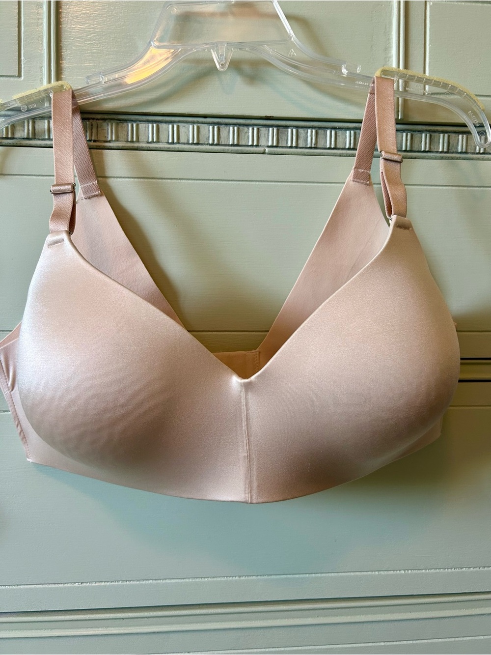 Soma Vanishing Back Wireless Nude T-Shirt Bra - 40C • NWOT